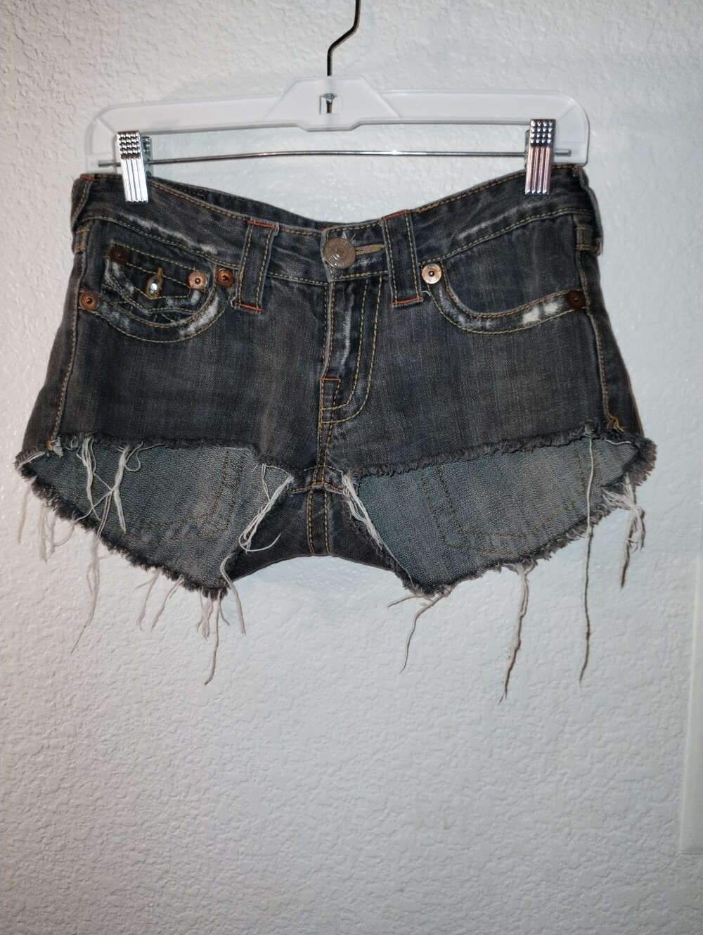True Religion Jean Shorts Cut-off sz 27 Faded Gray